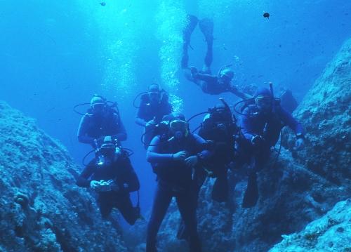 Gruppenfoto unterwasser